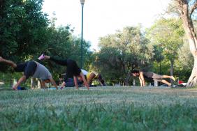 Πλατωνική Yoga στο Πάρκο